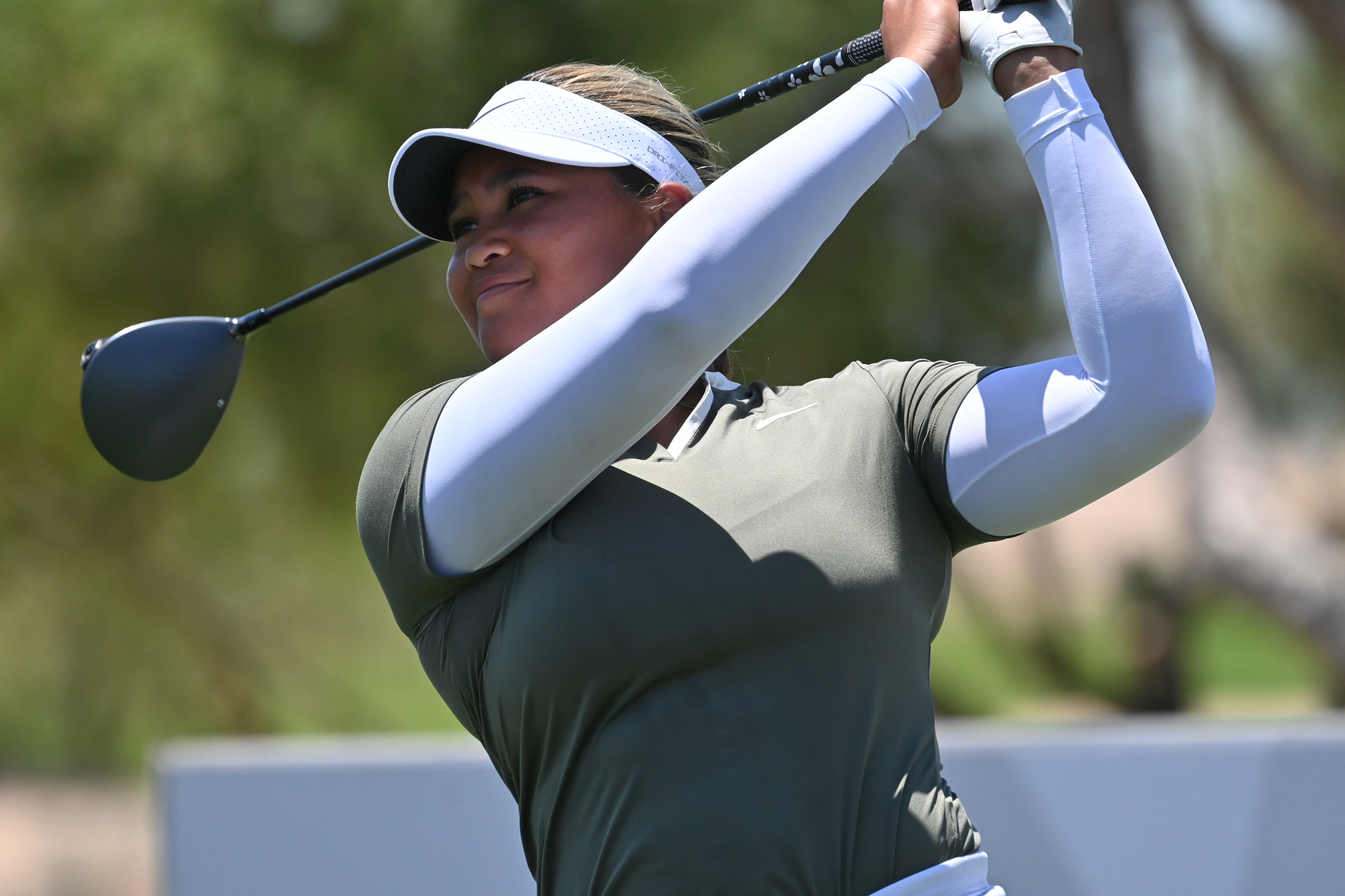 Round of the Day Brings Amari Avery into Contention