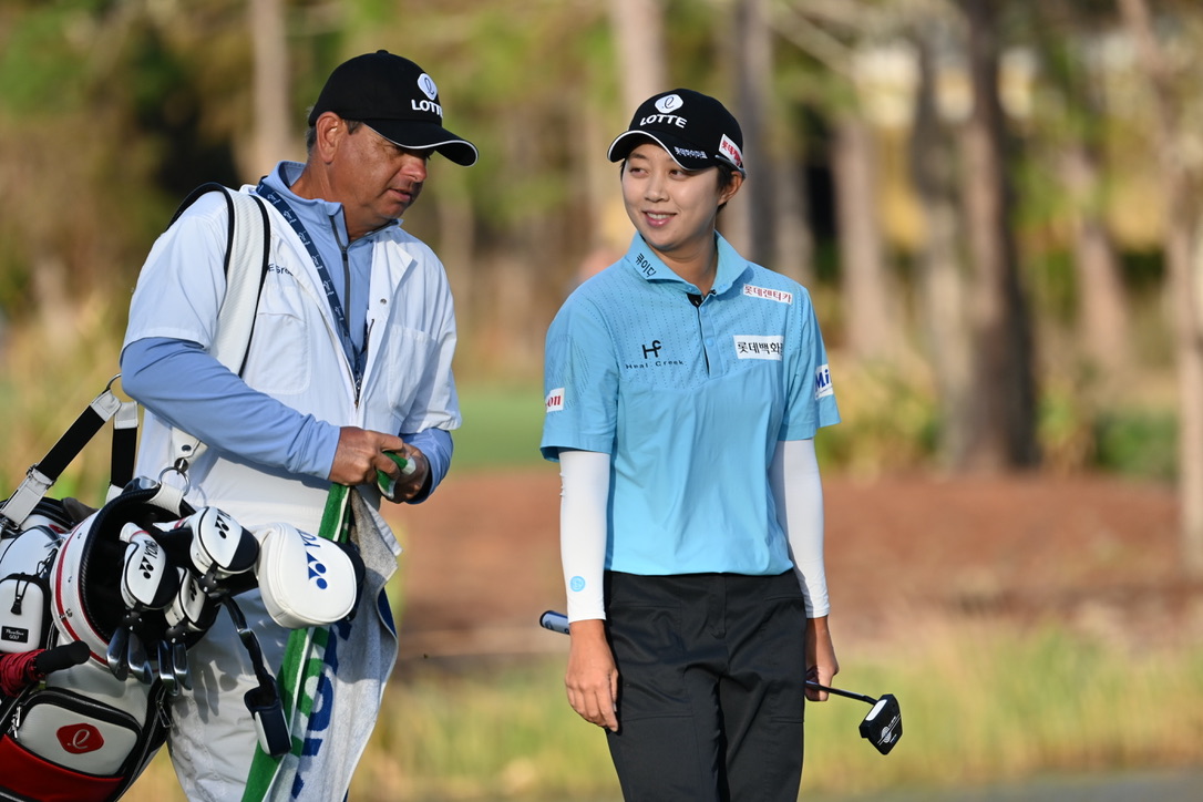 Hyo Joo Kim in Control After Dominant First Round